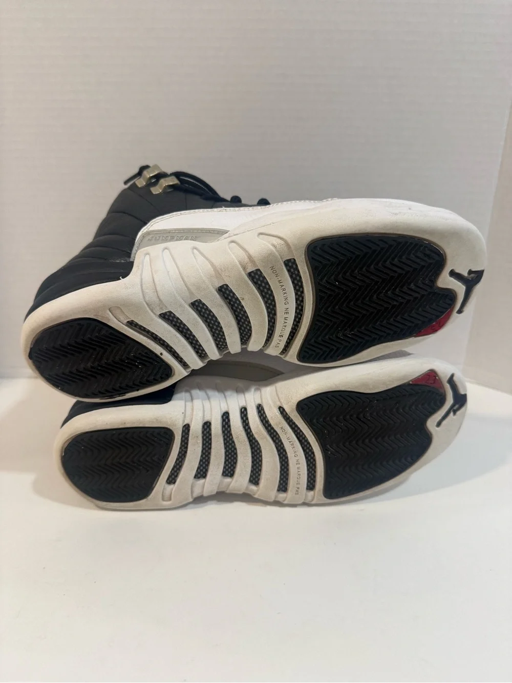 Jordan Air Jordan 12 Retro Black/White Mid Top Sneakers 7Y Style Code 153265-006